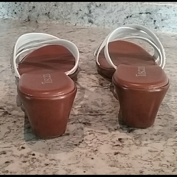 Sandals 8.5 - Picture 5 of 5